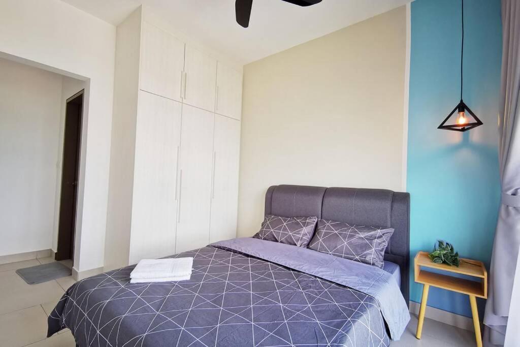 Astetica Pool & Lake View High Floor 100Mbps Wifi Netflix Seri Kembangan Εξωτερικό φωτογραφία